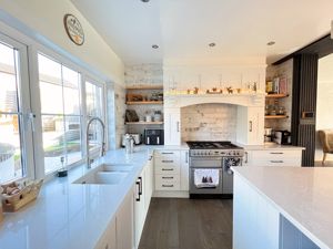 Photo 11- click for photo gallery